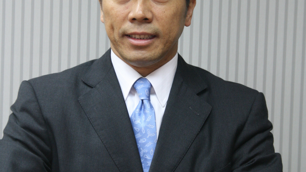 Clement Chan, Lee and Man Paper.