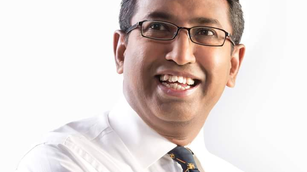 Dr Harsha de Silva