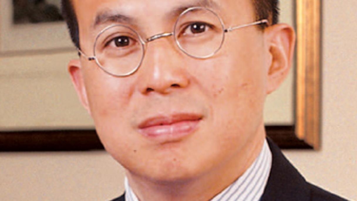 <div style="text-align: left;">
Richard Li: Cutting stake in HKT Trust to about 2.8%
</div>