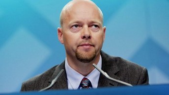 World’s largest SWF awards Korean mandate