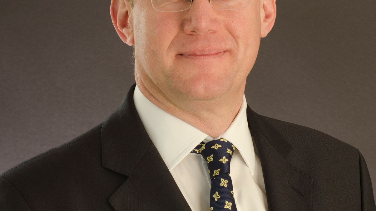 Institutions 'too wedded to RMB appreciation'