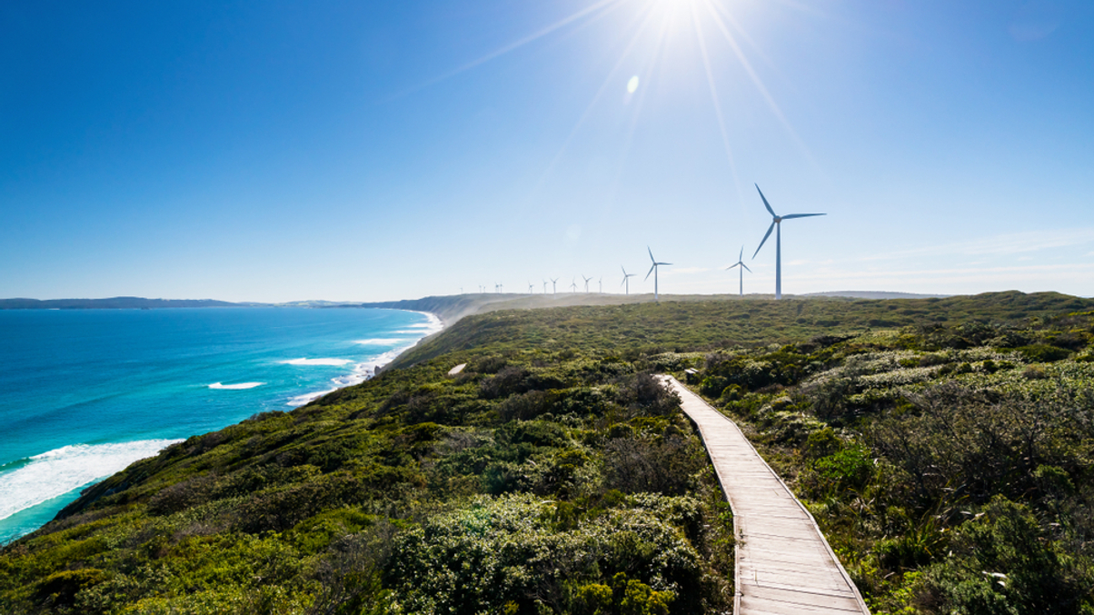Australia's green bank CEFC draws 'crowding in' capital to hit energy goals