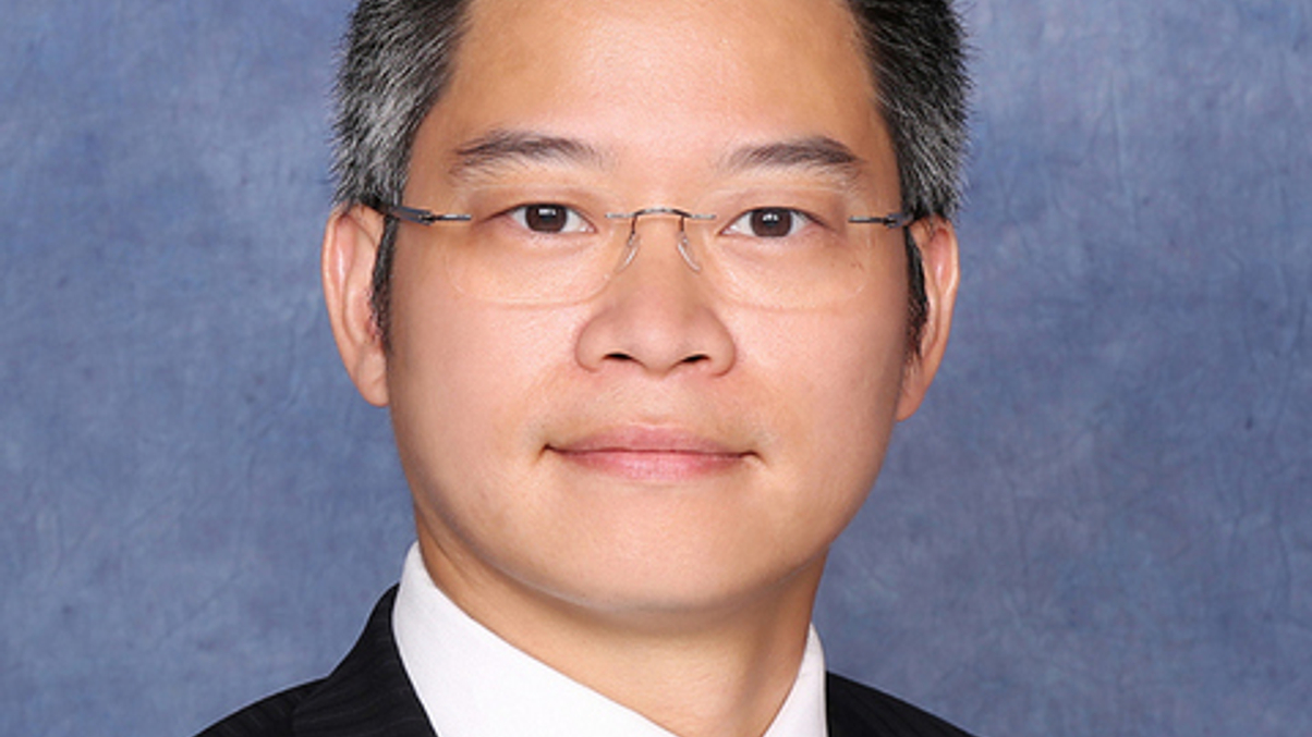 Chinese hedge funds pour into Hong Kong