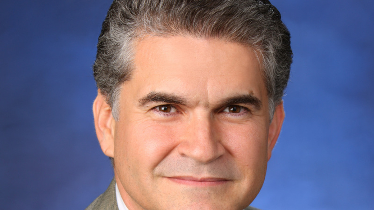 Capital Group hires Economos in strategic buildout