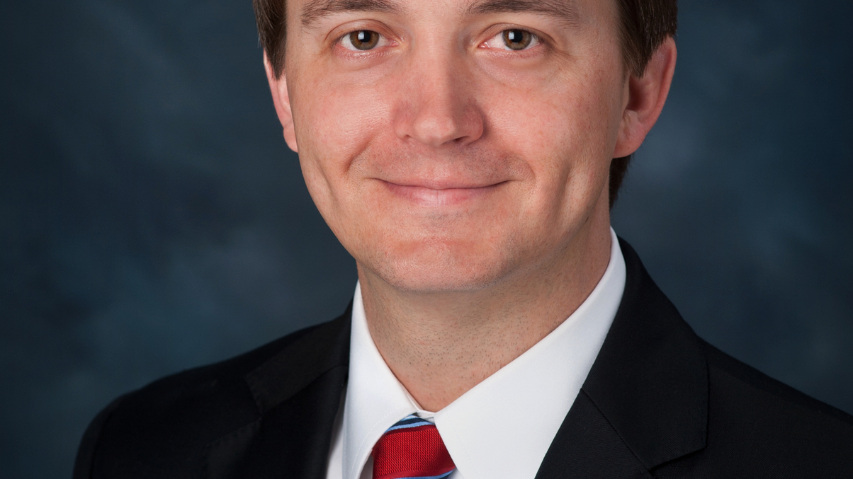 Wealthy Asians dash to ditch US passports