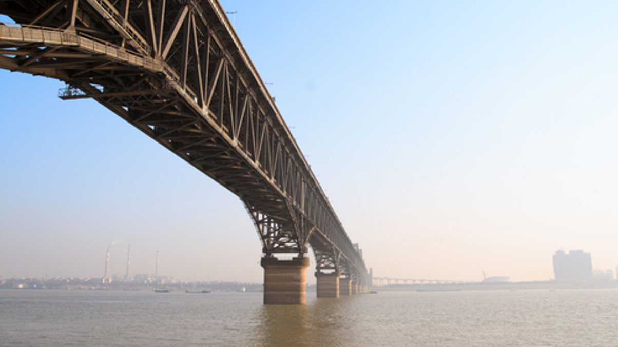 SWFs eye EM infra amid private market pullback