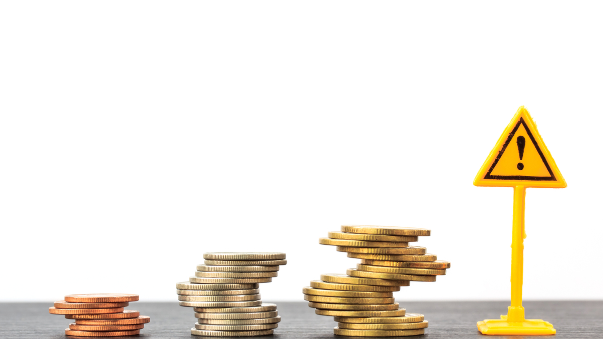 Private debt: Investors get risky in push for returns