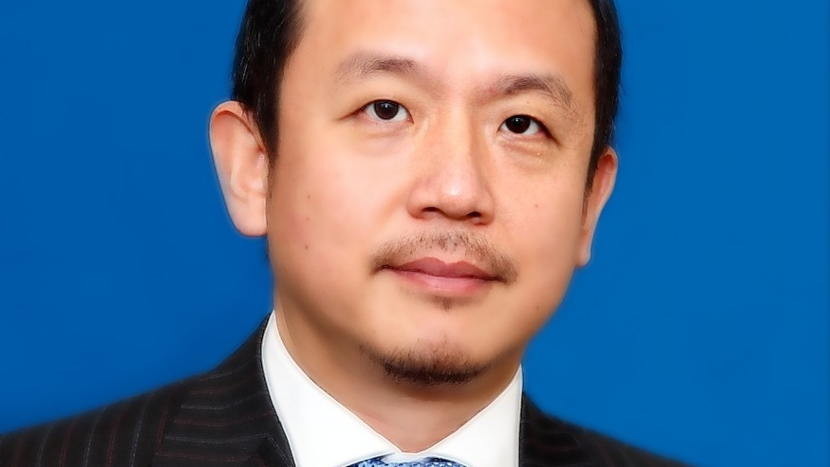 Schroders sets up China branches, others mull similar moves