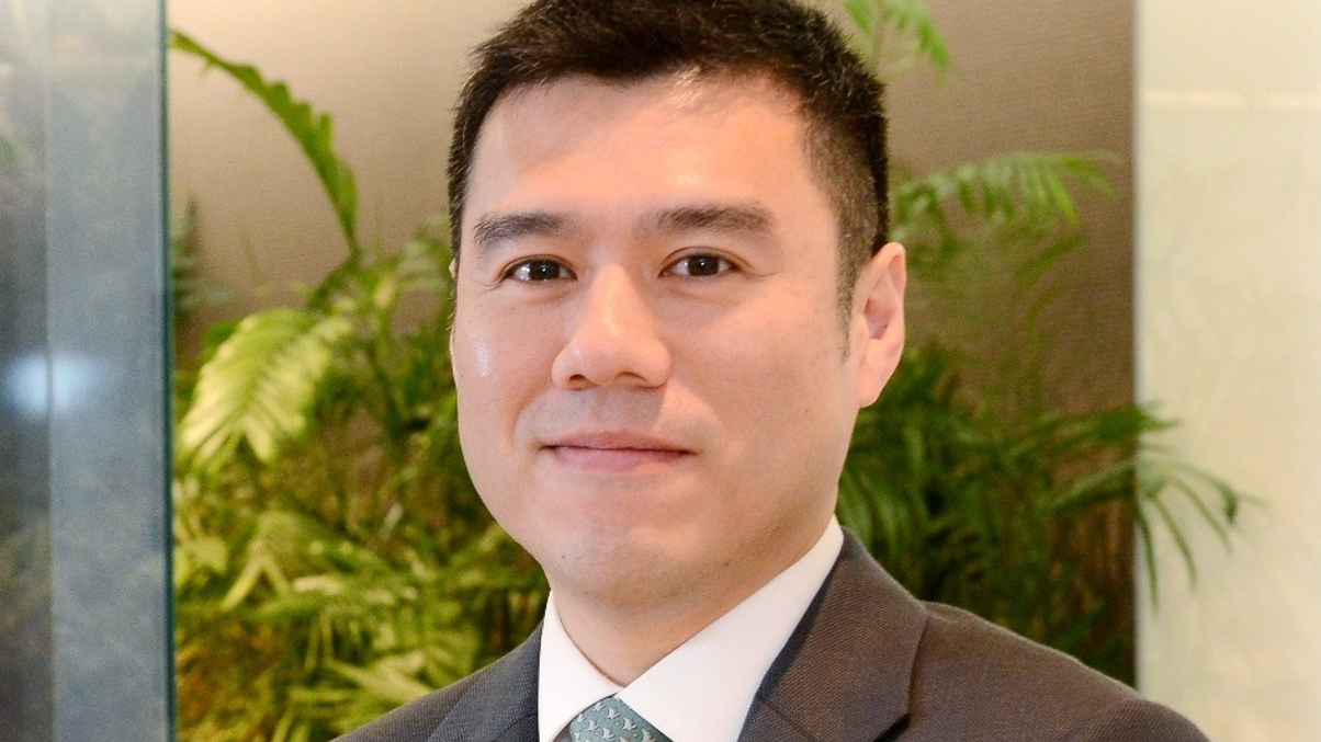 Desmond Ng quits Invesco for rival