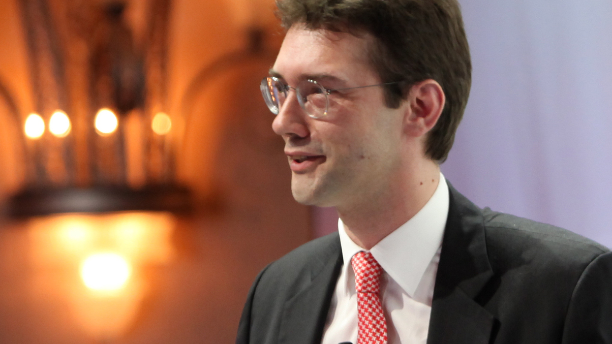 High frequency heads for Asia’s mainstream