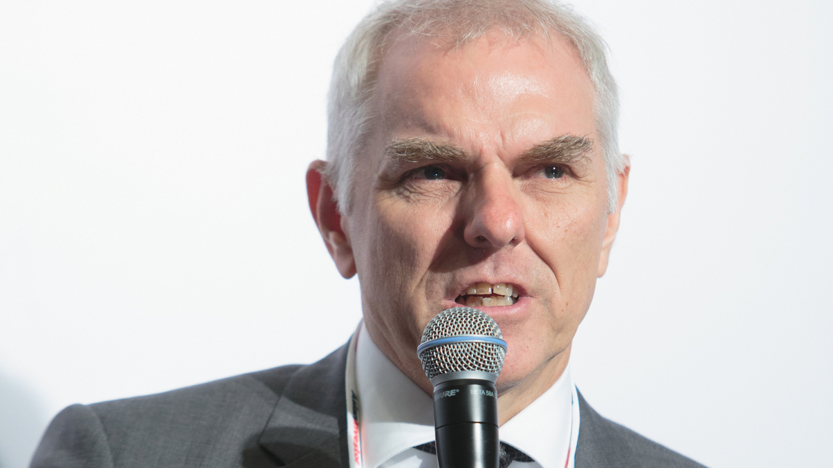 Only structure can overcome short-termism, forum told