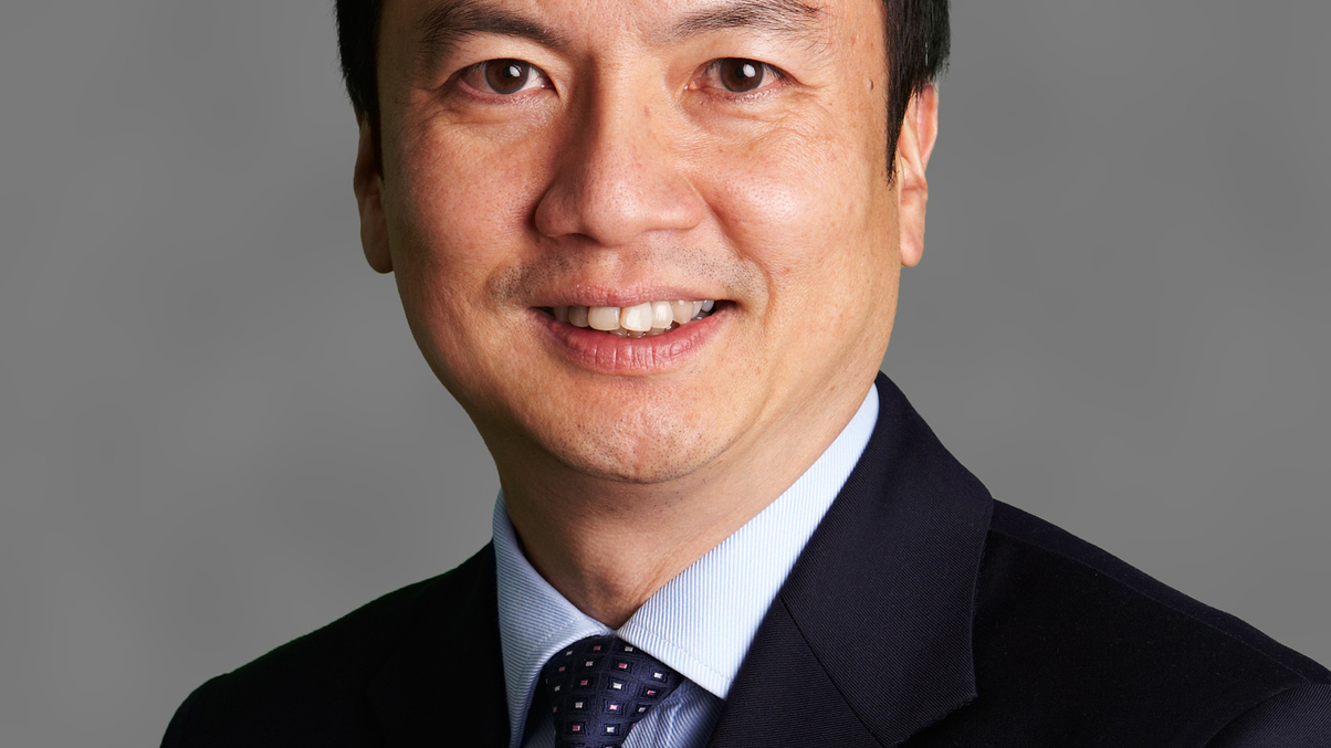 CEOs see huge institutional opportunities for managers