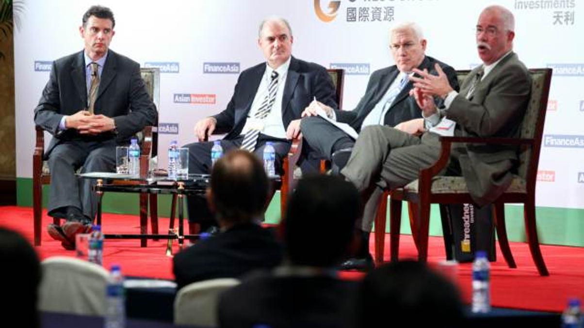 Dig it! Experts talk macho about gold mining