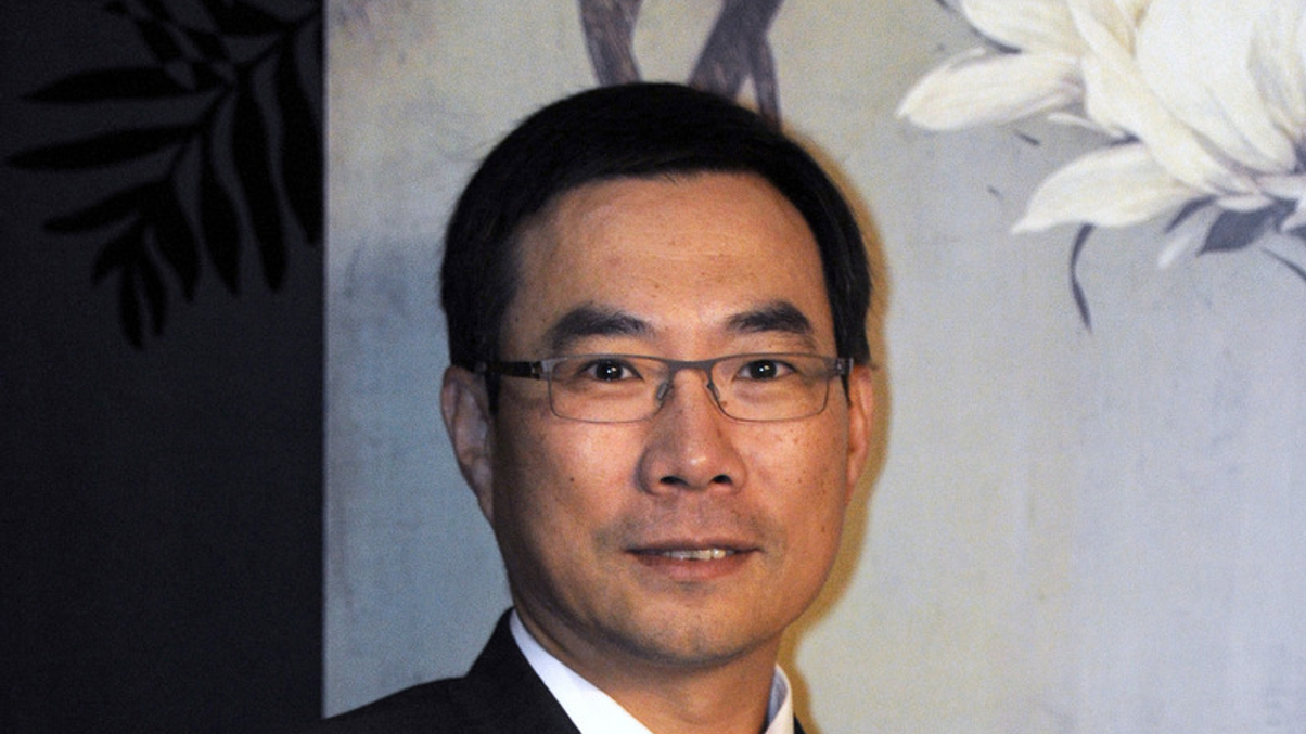 Cathay Life eyes external help with offshore bonds