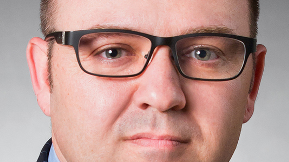 Hedge funds said mulling 'shadow' fund services