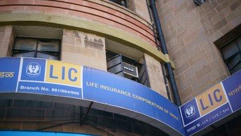 Weekly investors roundup: India's LIC made poor trading debut after impressive offering; Temasek-backed Zilingo fires chief executive