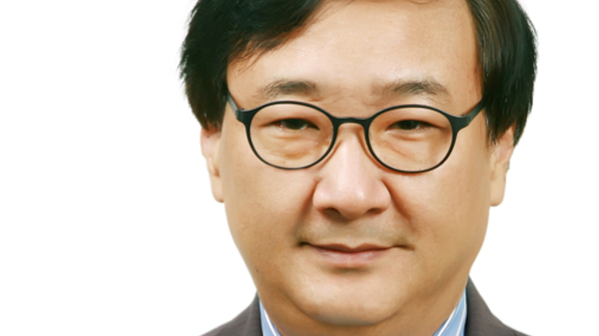 Seeking yield in safe assets