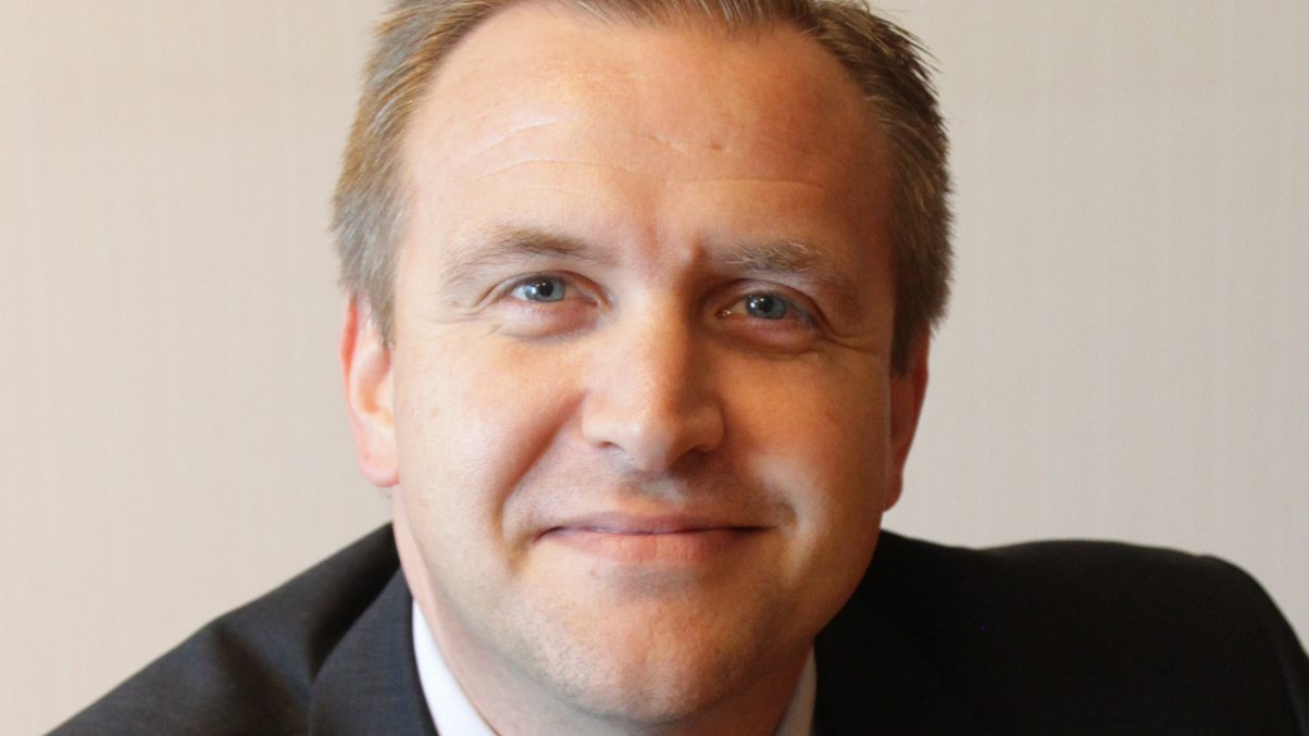 UBP mulls bank licence for HK, Singapore in Asia push