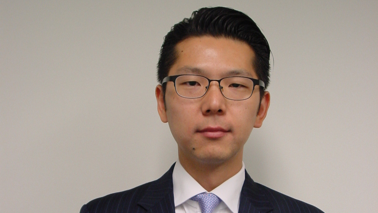 Barings hires Tang to build out retail sales