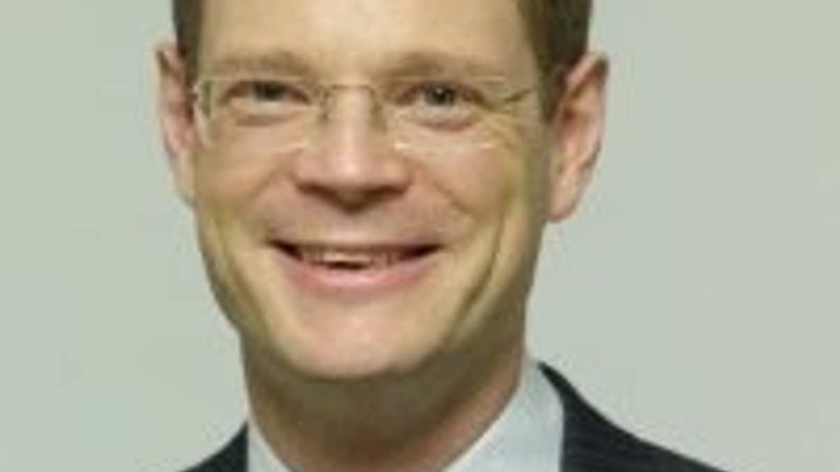 Robo-advice seen posing threat to fund houses