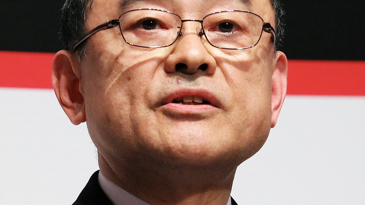 Japanese pensions de-risk, add alternatives