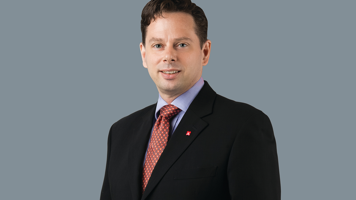 Battling behavioural bias: DBS and fund selection