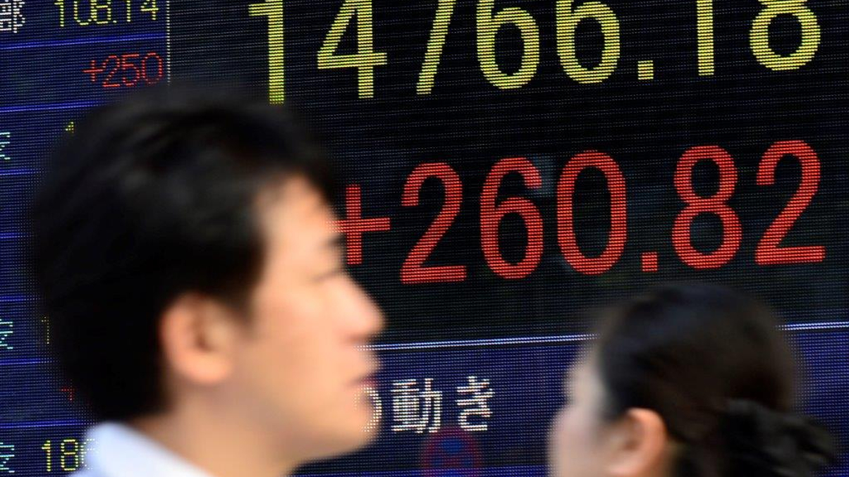 Japan hedge funds suffer amid ‘tourist’ sell-off