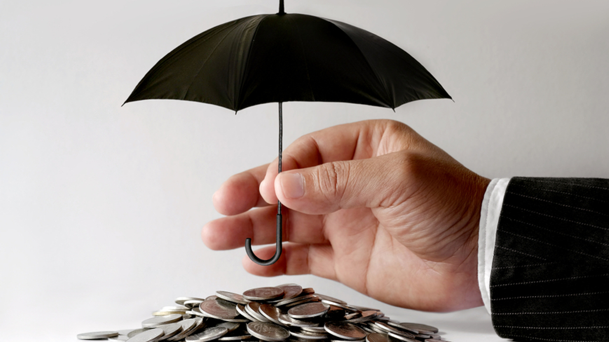 Portfolio protection with diversified alternatives