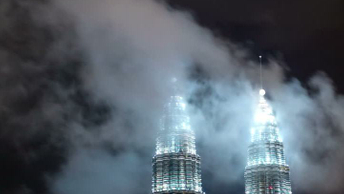 1MDB casts pall over looming Asian SWFs