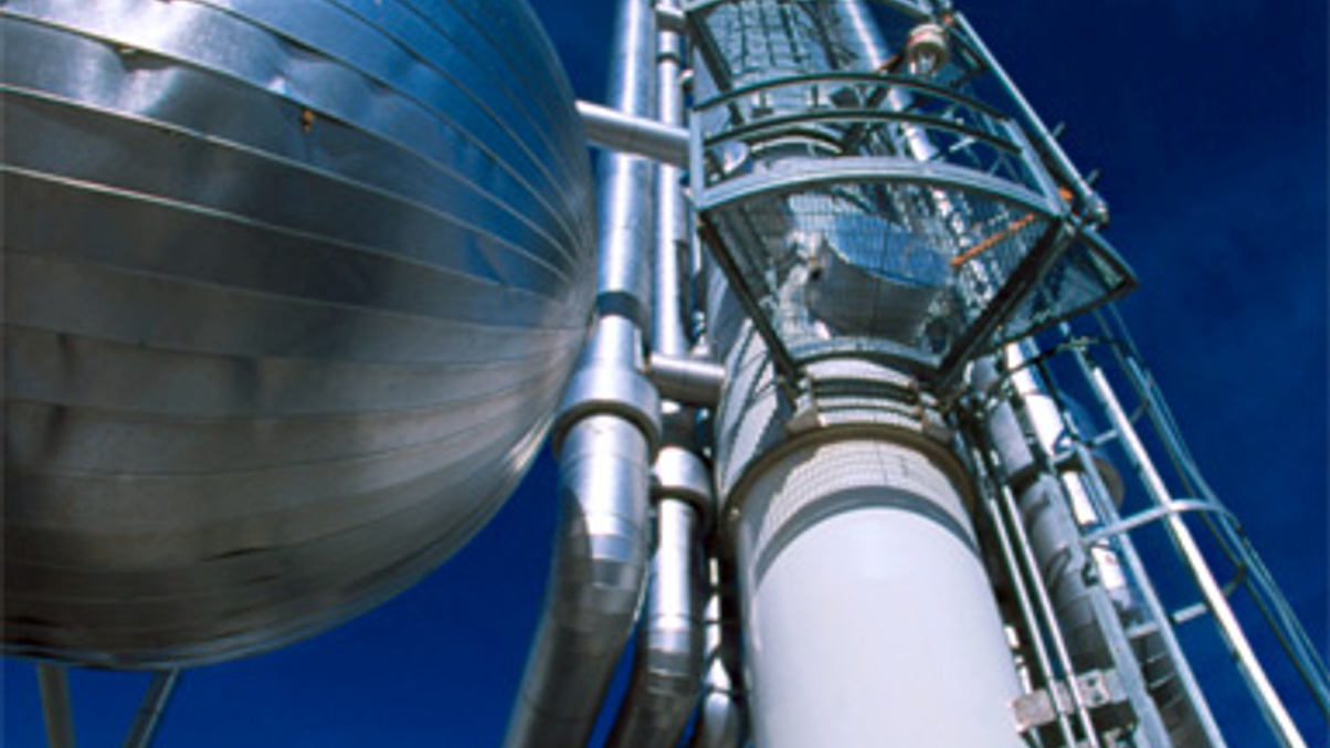 Investors dump India and commodities