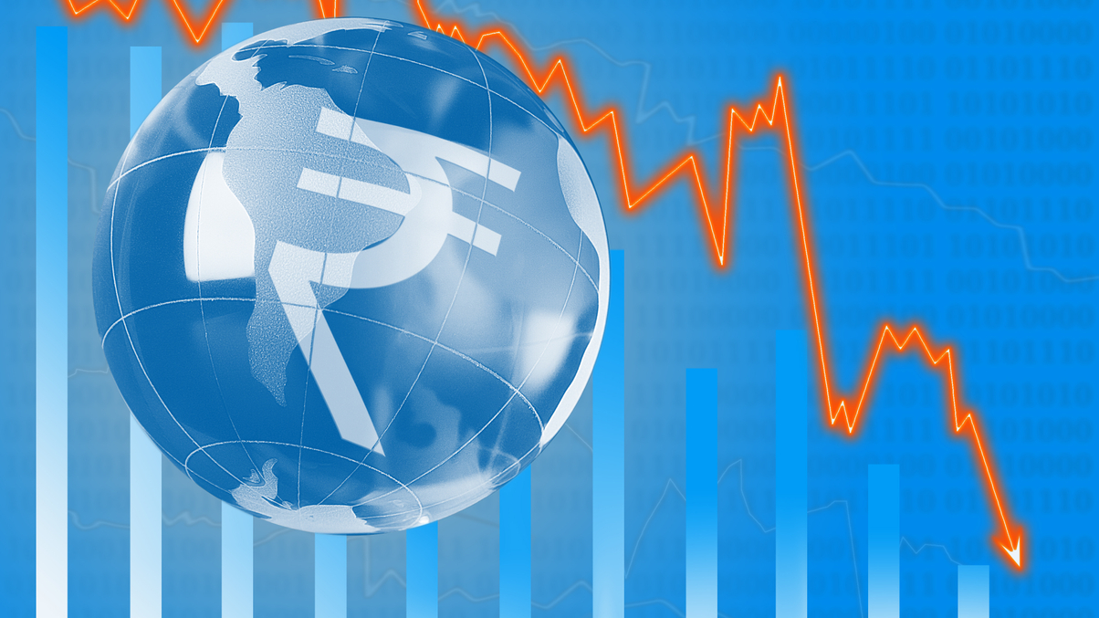 Insurers eye opportunities from plunging rupee