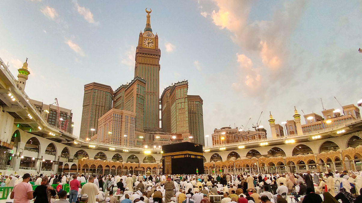 News Hub: Indonesia's Danantara launches $1bn bid for land in Mecca