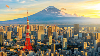 Geopolitical risks and exit delays push APAC investors toward selective bets