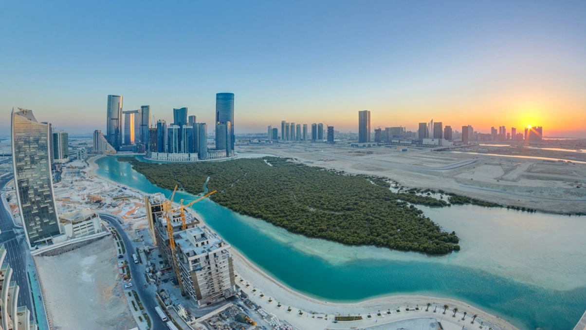 News Hub: Abu Dhabi Investment Authority pursues $2.6 bn loan backed by Australian assets