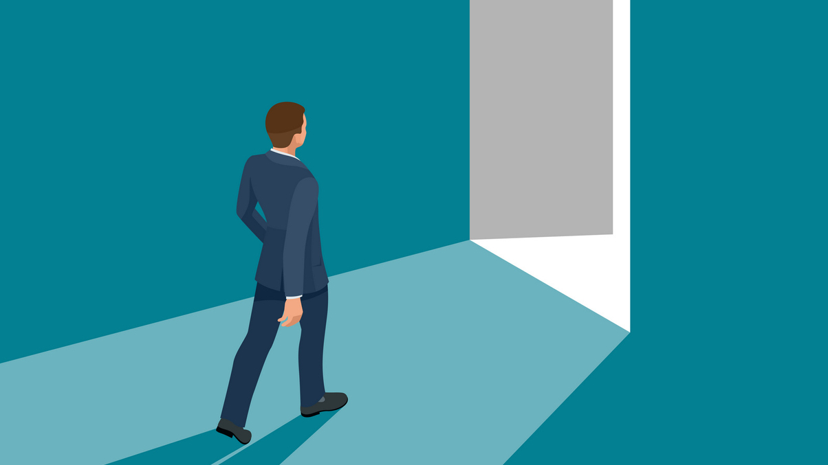 Invesco’s Dean Chisholm to retire after 26 years at firm