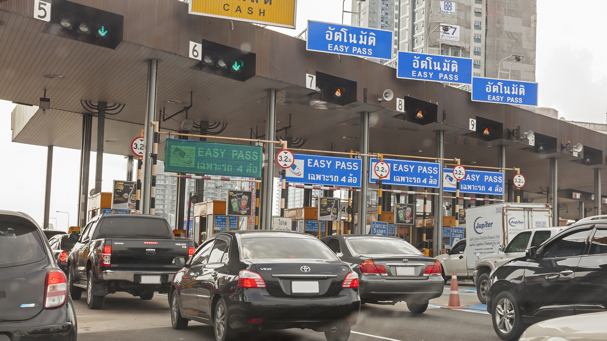 Insurers divided over appeal of Thai Future Fund