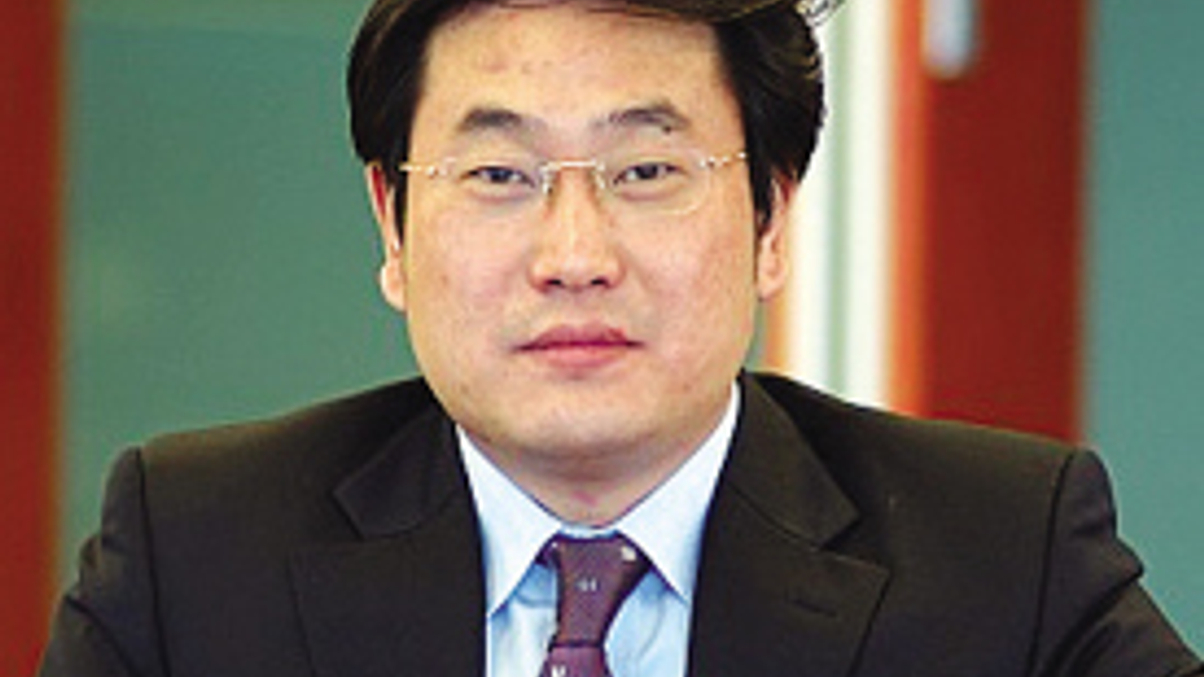 Former Everbright Pramerica CIO facing criminal probe