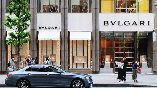 Luxury living costs jump 10% as wealthy Asians hoard gold, Julius Baer says Luxury living costs jump 10% as wealthy Asians hoard gold, Julius Baer says