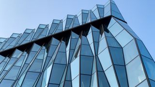 Capital Group and KKR launch their first hybrid fund for Asia and Europe Capital Group and KKR launch their first hybrid fund for Asia and Europe