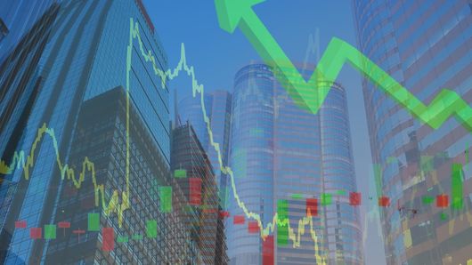 Wealthy investors turning to bonds as private funds lock down billions in cash Wealthy investors turning to bonds as private funds lock down billions in cash