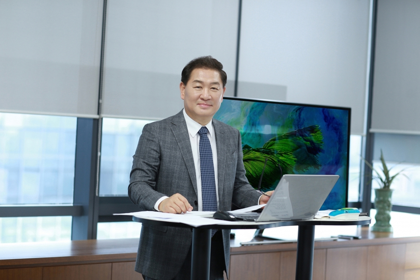 Samsung names new CEOs, merges mobile and electronics | Marketing | Campaign Asia