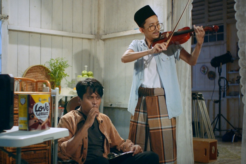 Raya Film Festival Watch Ads From Julie S Petronas Mcdonald S And More Advertising Campaign Asia