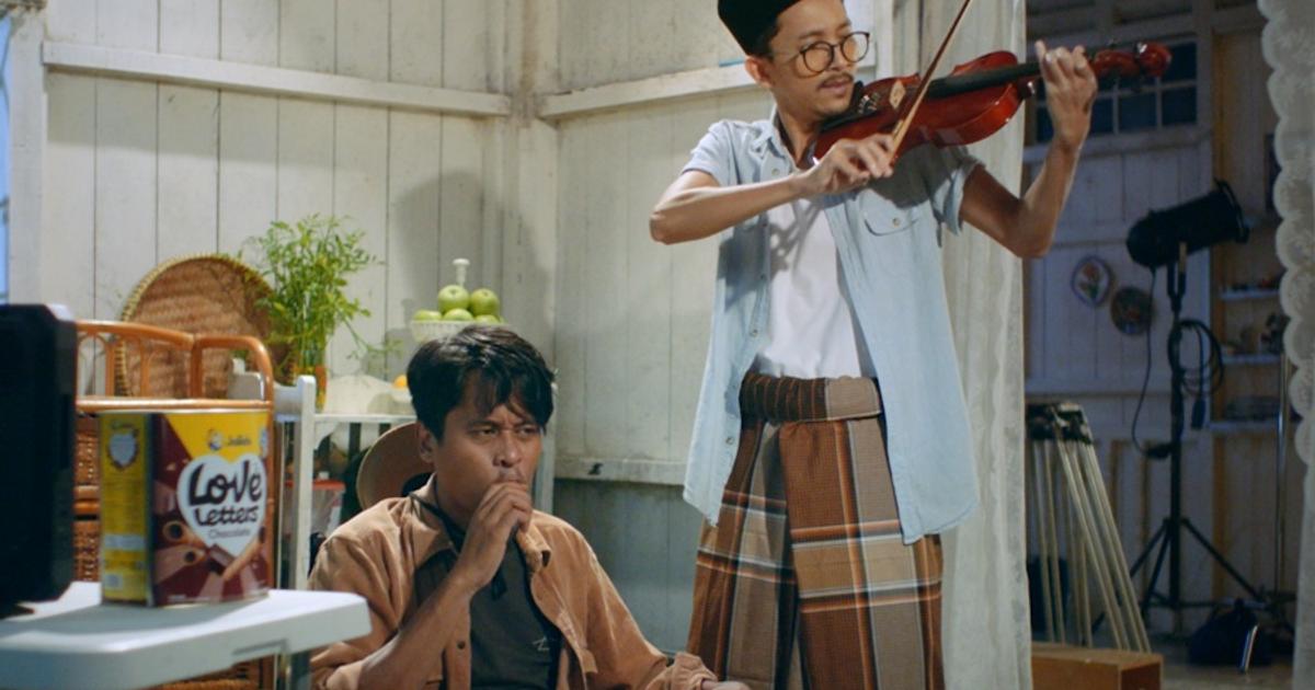 Raya Film Festival Watch Ads From Julie S Petronas Mcdonald S And More Advertising Campaign Asia
