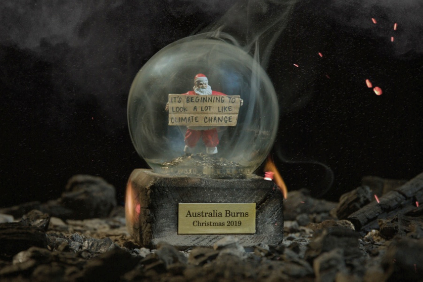 Nobody Wants An Ash Filled Snow Globe This Christmas Marketing Campaign Asia