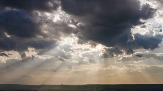 Navigate high valuations with Lombard Odier's pro-risk, selective strategy Navigate high valuations with Lombard Odier's pro-risk, selective strategy