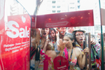 Desigual holds seminaked ...