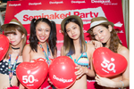 Desigual holds seminaked ...