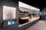 Photos: Louis Vuitton ...