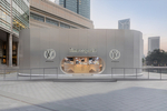 Photos: Louis Vuitton ...