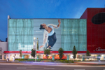 See Apple's larger-than-lif...